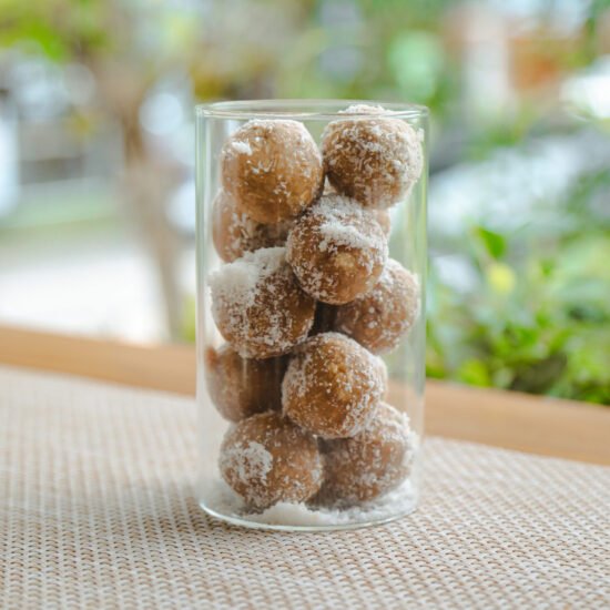 Protein Balls (Coconut & Cashew)