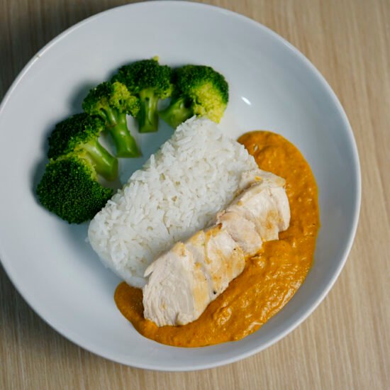 Cashew Curry Chicken Bowl